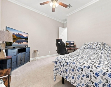 22406 N 101st Avenue - Photo Thumbnail 14