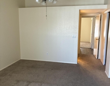 860 N Mcqueen Road - Photo Thumbnail 8