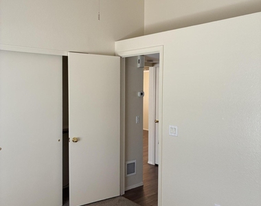 860 N Mcqueen Road - Photo Thumbnail 12