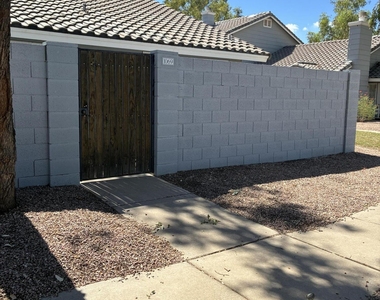 860 N Mcqueen Road - Photo Thumbnail 17