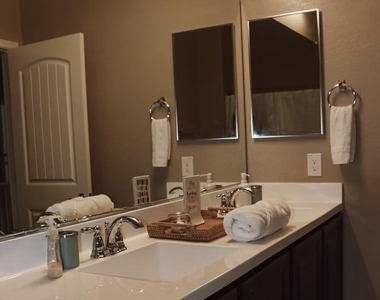 1367 S Country Club Drive - Photo Thumbnail 11
