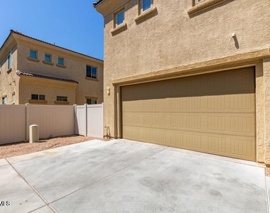 1367 S Country Club Drive - Photo Thumbnail 13