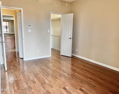 1125 E Broadway Road - Photo Thumbnail 24
