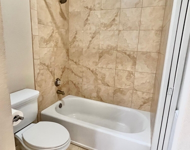 1125 E Broadway Road - Photo Thumbnail 11