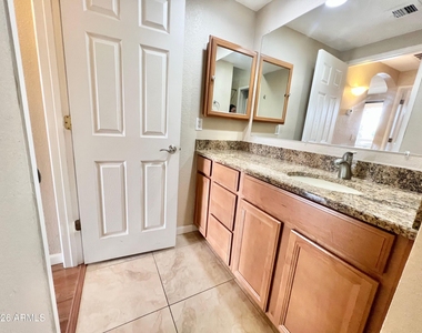 1125 E Broadway Road - Photo Thumbnail 10