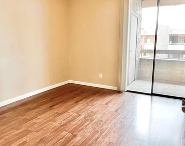1125 E Broadway Road - Photo Thumbnail 21