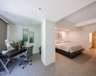 7121 E Rancho Vista Drive - Photo Thumbnail 8