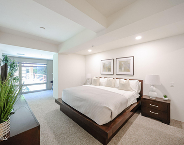 7121 E Rancho Vista Drive - Photo Thumbnail 12