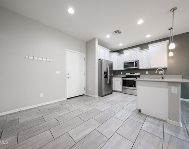 5225 E Enid Avenue - Photo Thumbnail 10