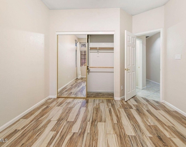 7421 S Kachina Drive - Photo Thumbnail 20