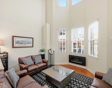 641 S Roosevelt Street - Photo Thumbnail 3