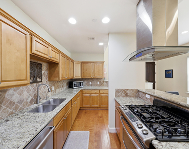 641 S Roosevelt Street - Photo Thumbnail 5