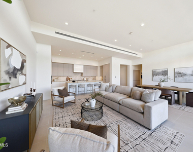 6587 N Palmeraie Boulevard - Photo Thumbnail 14