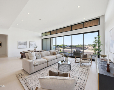 6587 N Palmeraie Boulevard - Photo Thumbnail 5