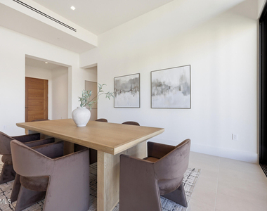 6587 N Palmeraie Boulevard - Photo Thumbnail 9