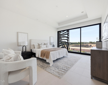6587 N Palmeraie Boulevard - Photo Thumbnail 18