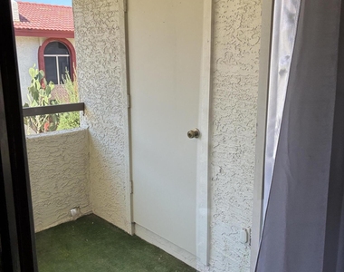 10610 S 48th Street - Photo Thumbnail 15