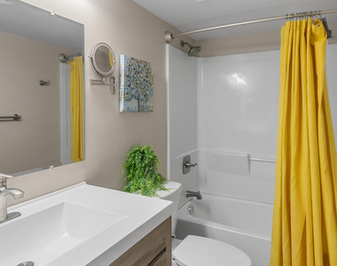 4610 N 68th Street - Photo Thumbnail 9