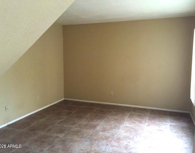 1701 E Pepper Circle - Photo Thumbnail 1