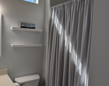 16225 W Tapatio Drive - Photo Thumbnail 10