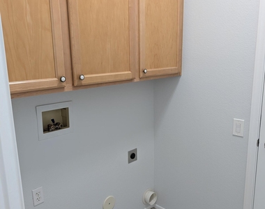 16225 W Tapatio Drive - Photo Thumbnail 12