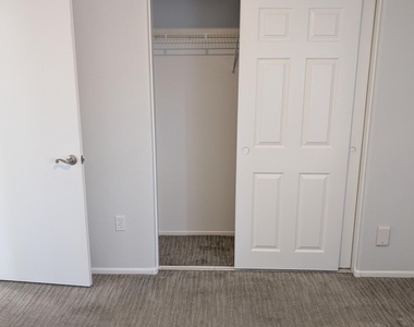 16225 W Tapatio Drive - Photo Thumbnail 20