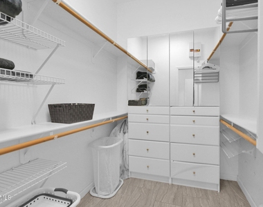 8270 N Hayden Road - Photo Thumbnail 21