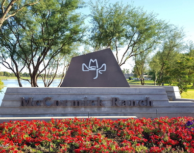 8270 N Hayden Road - Photo Thumbnail 31
