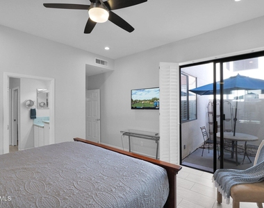 8270 N Hayden Road - Photo Thumbnail 18