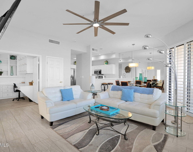 8270 N Hayden Road - Photo Thumbnail 5