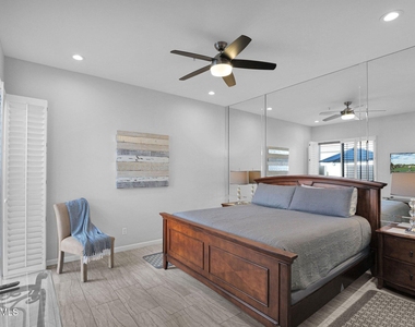 8270 N Hayden Road - Photo Thumbnail 17