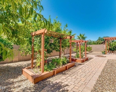 2497 E Aris Drive - Photo Thumbnail 26