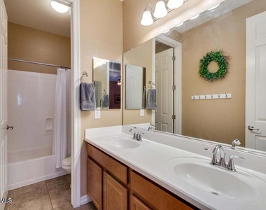 2497 E Aris Drive - Photo Thumbnail 21