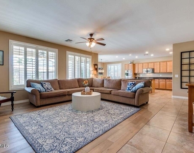 2497 E Aris Drive - Photo Thumbnail 4