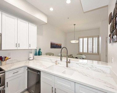8270 N Hayden Road - Photo Thumbnail 6