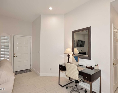 8270 N Hayden Road - Photo Thumbnail 10