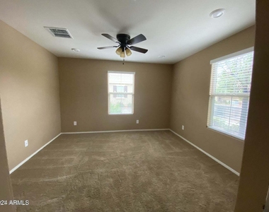 6838 E Posada Circle - Photo Thumbnail 11