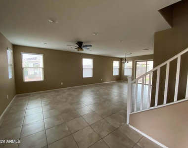 6838 E Posada Circle - Photo Thumbnail 2
