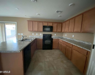 6838 E Posada Circle - Photo Thumbnail 8