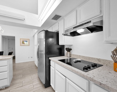 8208 E Del Cuarzo Drive - Photo Thumbnail 14