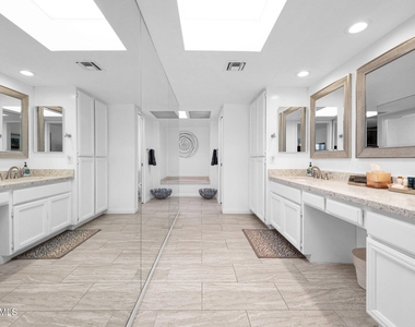 8208 E Del Cuarzo Drive - Photo Thumbnail 21