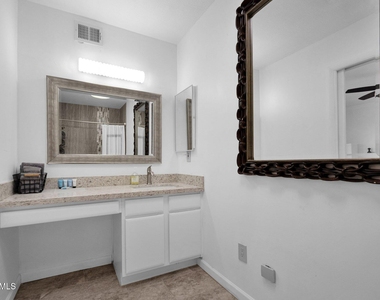 8208 E Del Cuarzo Drive - Photo Thumbnail 32