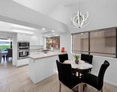 8208 E Del Cuarzo Drive - Photo Thumbnail 13