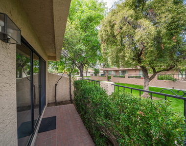 8208 E Del Cuarzo Drive - Photo Thumbnail 36
