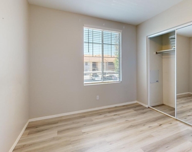 164 W Campbell Court - Photo Thumbnail 7