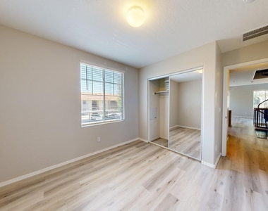 164 W Campbell Court - Photo Thumbnail 6