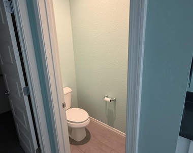 1563 W Marlin Drive - Photo Thumbnail 35