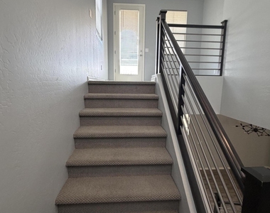 1563 W Marlin Drive - Photo Thumbnail 18