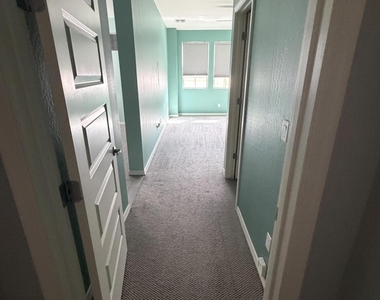 1563 W Marlin Drive - Photo Thumbnail 29
