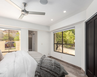 3800 E Lincoln Drive - Photo Thumbnail 21